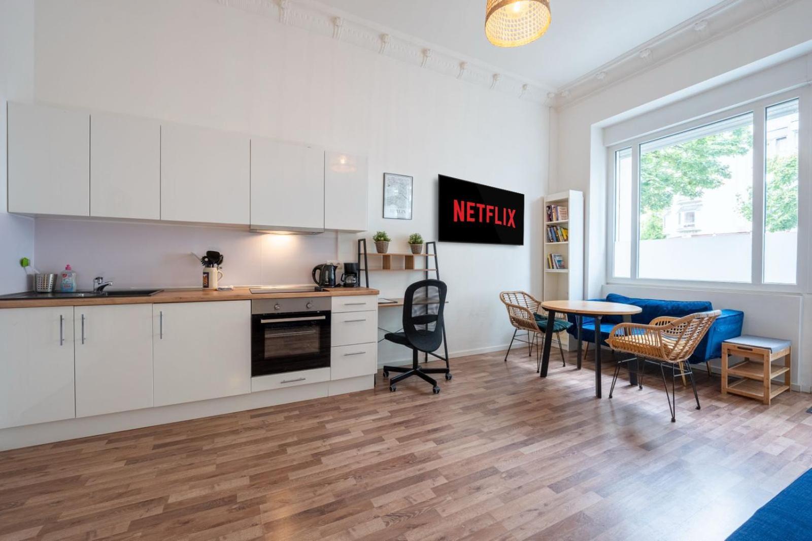 Modern, Central Flat With Workspace Берлин Экстерьер фото